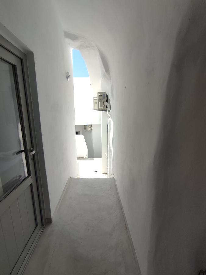 Thira Economy Rooms Fira  Esterno foto