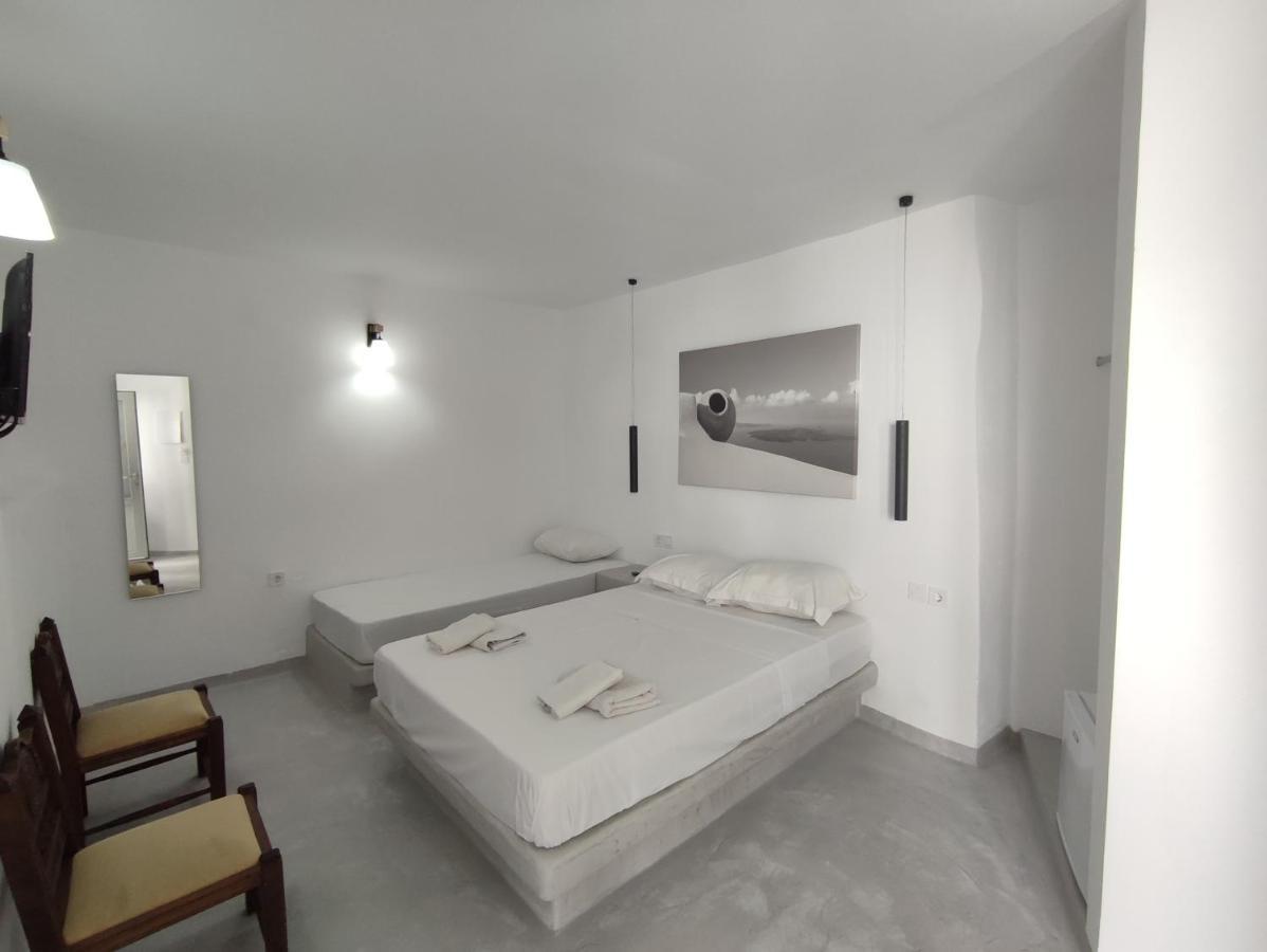 Thira Economy Rooms Fira  Esterno foto