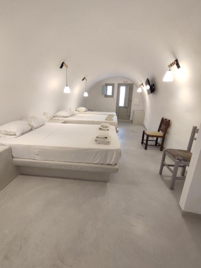 Thira Economy Rooms Fira  Esterno foto