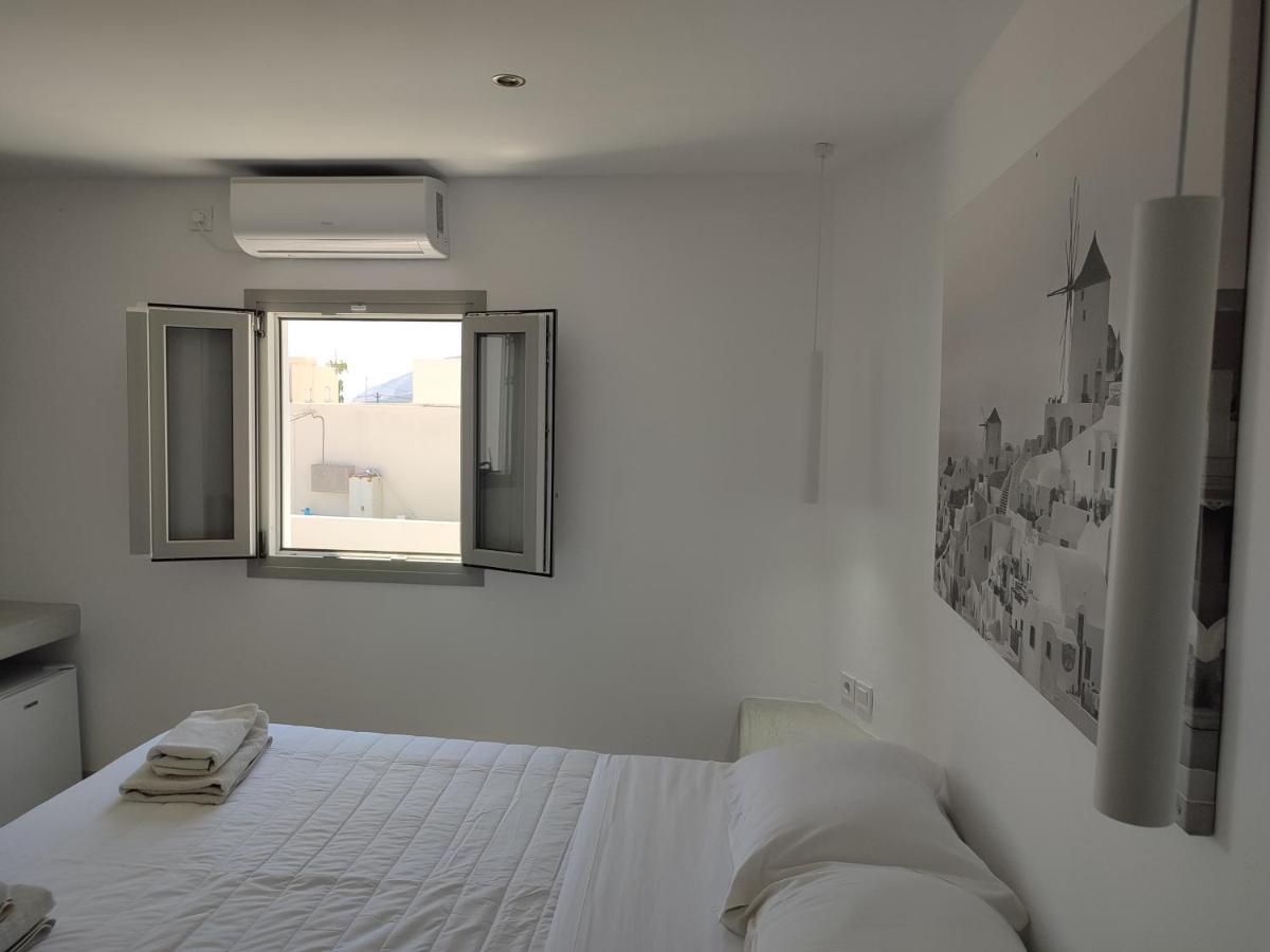 Thira Economy Rooms Fira  Esterno foto