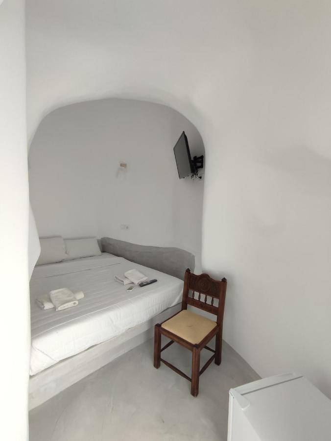 Thira Economy Rooms Fira  Esterno foto